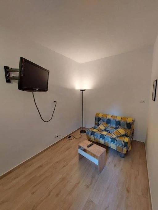 Casa Vacanze Le Cannelle Монтефьясконе Экстерьер фото